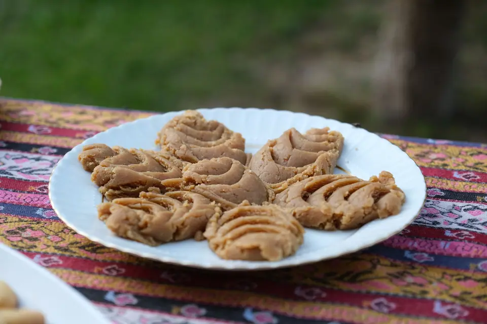 Traditional Turkish Tahini Cookies on Plate